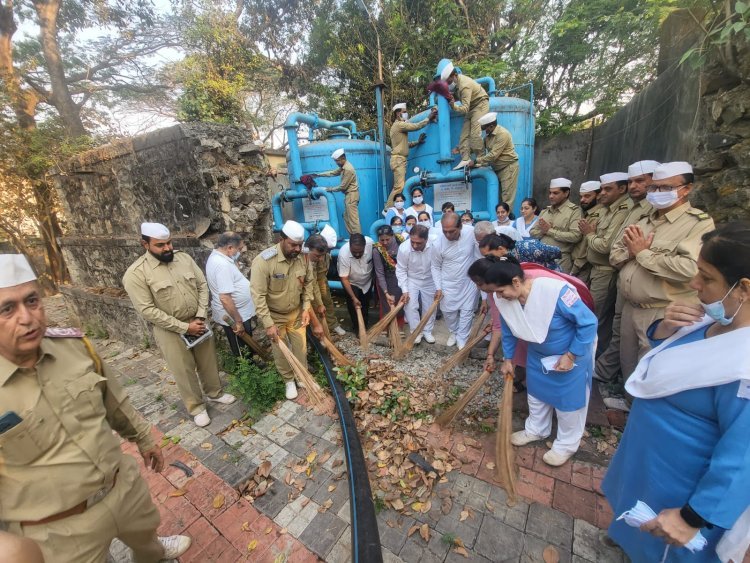 गांधीनगरमध्ये 'स्वच्छ जल स्वच्छ मन'चा जागर निरंकारी मिशनतर्फे स्वच्छता अभियान