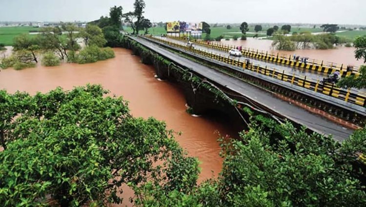 अखेर पंचगंगा नदी इशारा पातळी गाठली