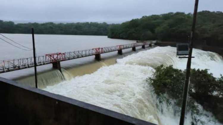 राधानगरी धरणाचे सातही स्वयंचलित दरवाजे उघडले