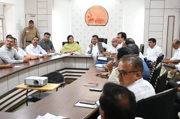 शहरातील विकासासाठी केंद्र व राज्य सरकारकडून निधी देवू - खा. धनंजय महाडिक