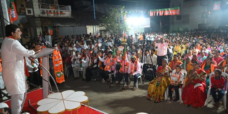 सतेज पाटील यांच्या नाकर्तेपणामुळे कोल्हापूर जिल्हा अविकसित - खासदार धनंजय महाडिक