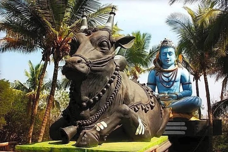 महाशिवरात्रीसाठी प्राचीन सिद्धगिरी मठ सज्ज