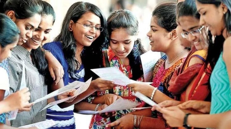 दहावीचा निकाल तर लागला आता पुढे काय ..? जाणून घ्या 'या' विविध करियरच्या संधी