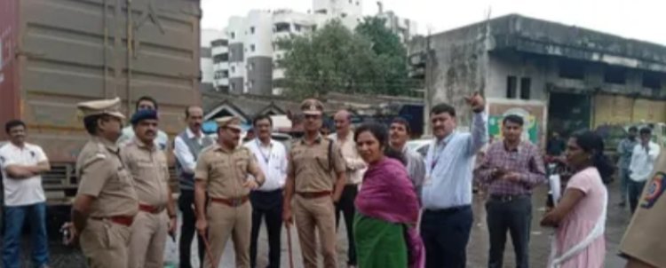 कावळा नाका पार्किंगमध्ये ट्रॅव्हल्स स्थलांतराची तयारी