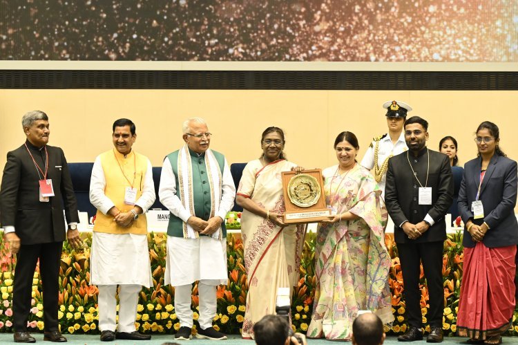 पन्हाळा गिरिस्थान नगरपरिषदचे 'सुपर स्वच्छ लीग' मध्ये देशपातळीवर यश ; राष्ट्रपतींच्या हस्ते गौरव
